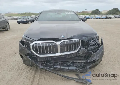 2026 BMW 530 Xi z USA, uszkodzony, nr VIN WBA53FJ08TCW41671